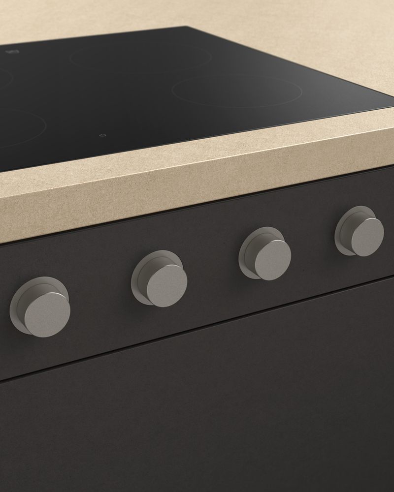 Piano cottura con manopole rotanti in una cucina moderna